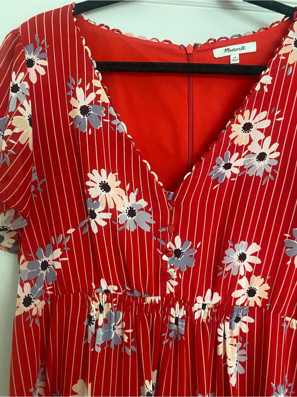 Madewell Scalloped Flutter-Sleeve Midi Dress in Daisy Society Red Floral - Picture 5 of 7